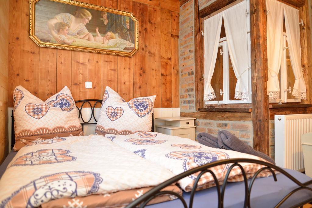 Ferienwohnung Fw. Steindöbra Anno Dazumal Klingenthal Zimmer foto
